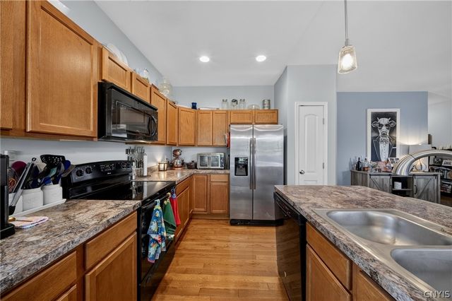 7842 Marina Drive, Cicero, NY 13030