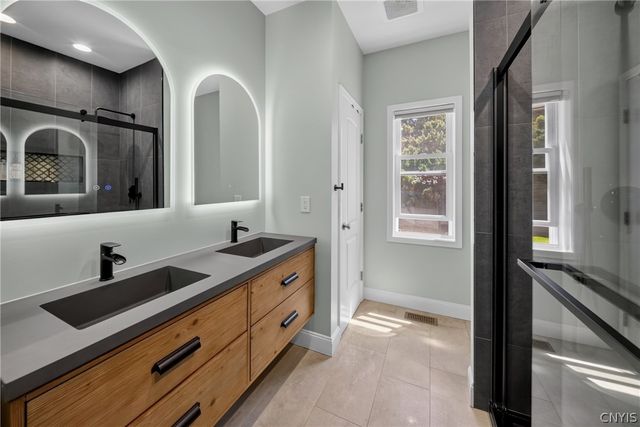7842 Marina Drive, Cicero, NY 13030