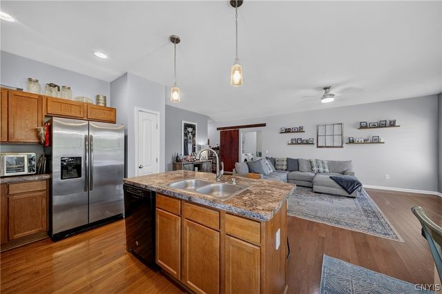 7842 Marina Drive, Cicero, NY 13030