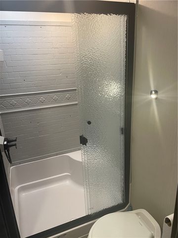 886 S San Pedro Road, Golden Valley, AZ 86413