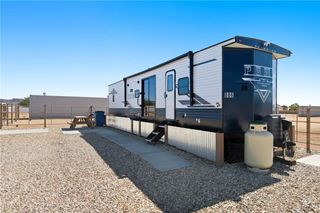 886 S San Pedro Road, Golden Valley, AZ 86413