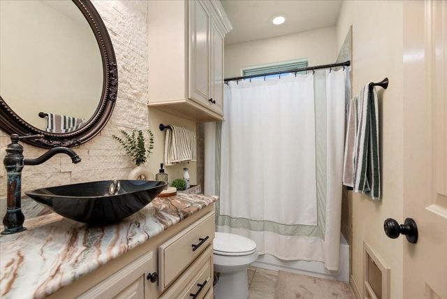 611 Parthenon Place, New Caney, TX 77357