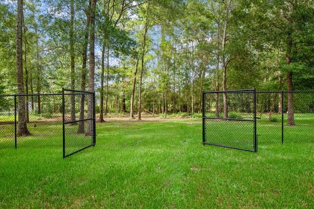 611 Parthenon Place, New Caney, TX 77357