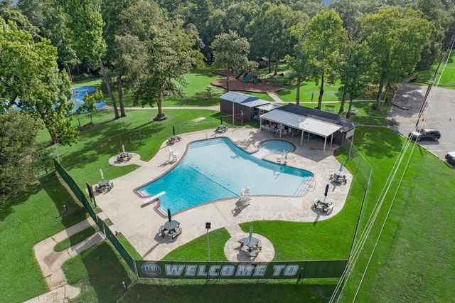 611 Parthenon Place, New Caney, TX 77357