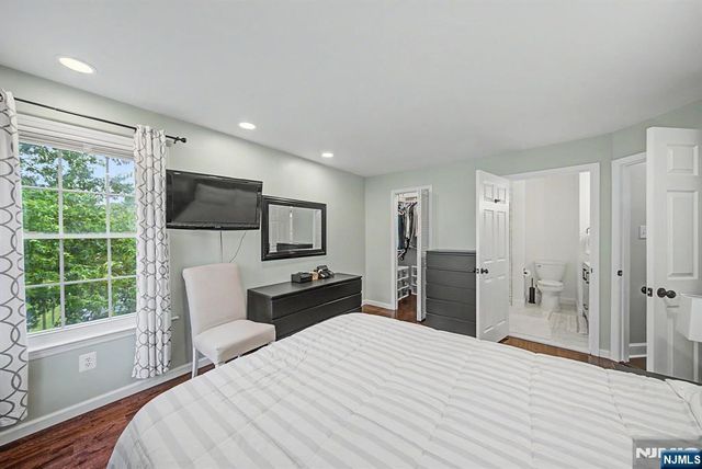 3 Juniper Court 125, Clifton, NJ 07014