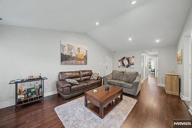 3 Juniper Court 125, Clifton, NJ 07014