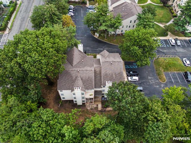 3 Juniper Court 125, Clifton, NJ 07014