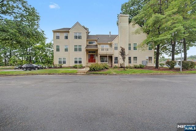 3 Juniper Court 125, Clifton, NJ 07014