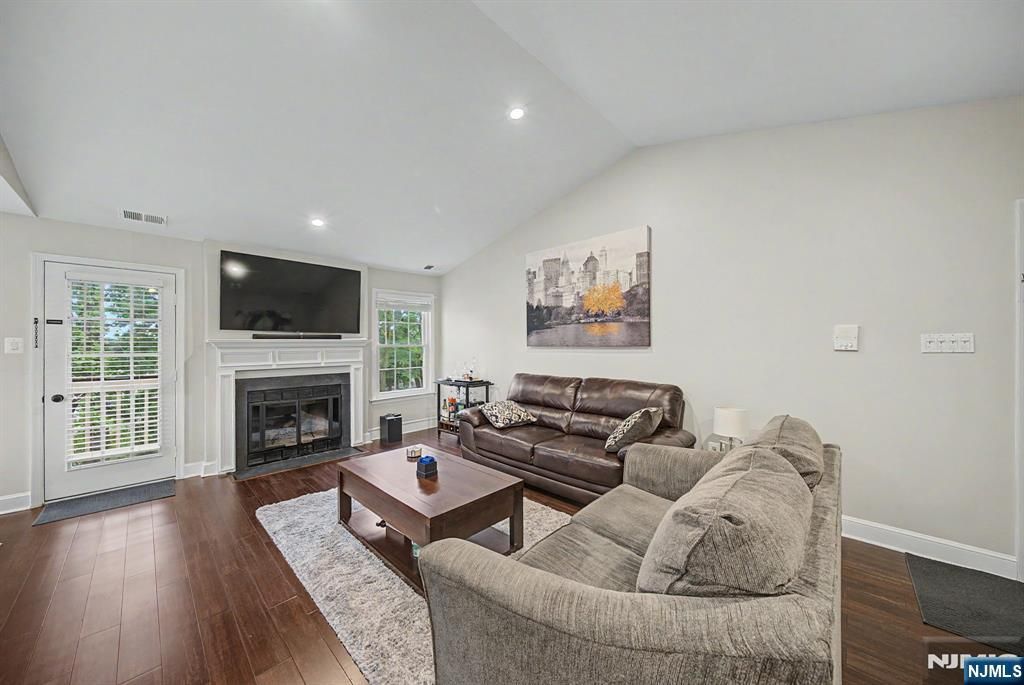3 Juniper Court 125, Clifton, NJ 07014