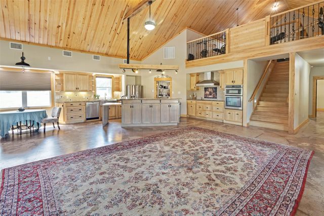 423 HCR 1439, Covington, TX 76636