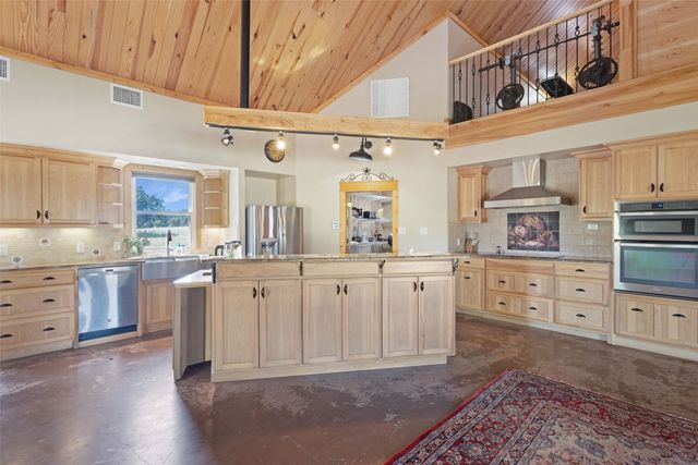 423 HCR 1439, Covington, TX 76636