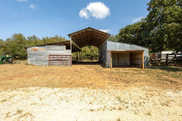 423 HCR 1439, Covington, TX 76636