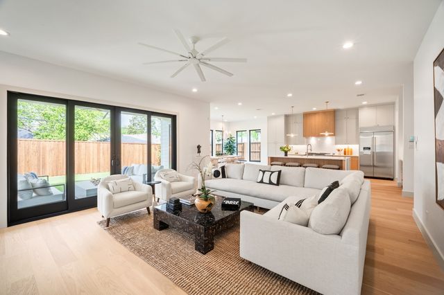 4235 Somerville Avenue, Dallas, TX 75206