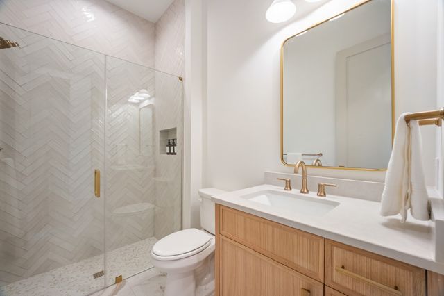 4235 Somerville Avenue, Dallas, TX 75206