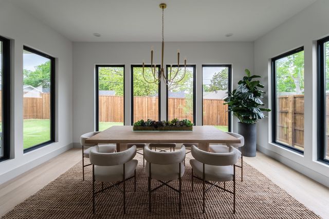 4235 Somerville Avenue, Dallas, TX 75206