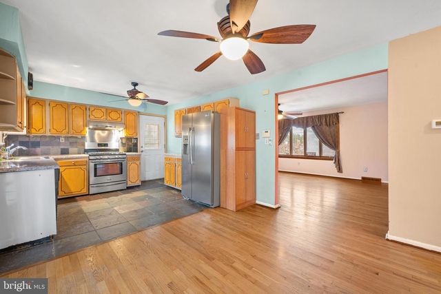 866 N BREWSTER RD, Vineland, NJ 08361