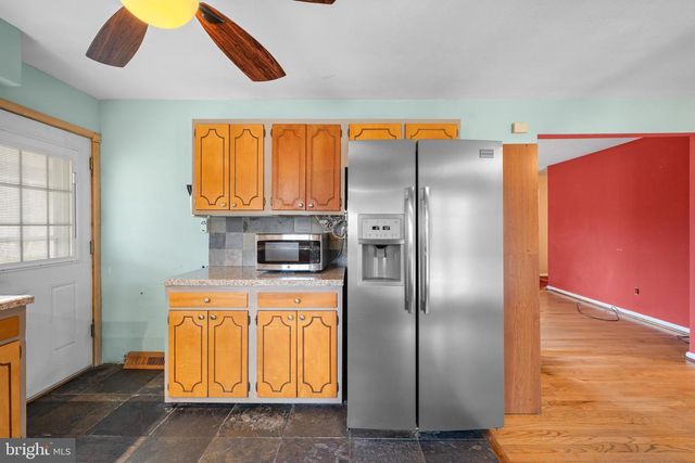 866 N BREWSTER RD, Vineland, NJ 08361