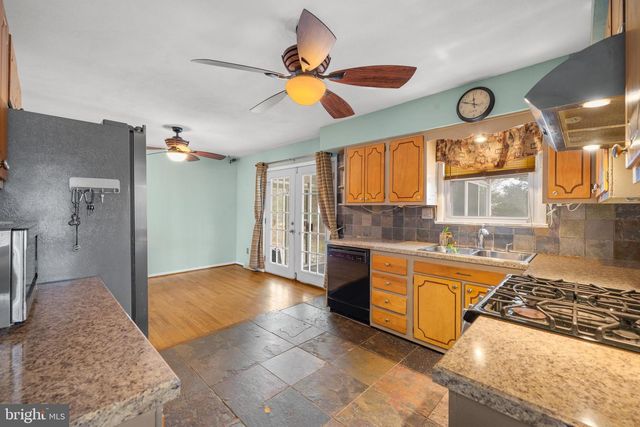 866 N BREWSTER RD, Vineland, NJ 08361