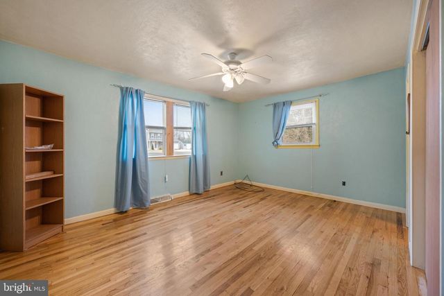 866 N BREWSTER RD, Vineland, NJ 08361