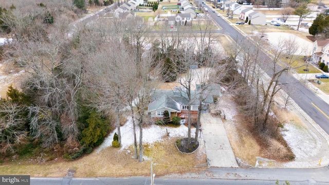 866 N BREWSTER RD, Vineland, NJ 08361