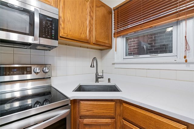 6526 Rosemoor St, Squirrel Hill, PA 15217