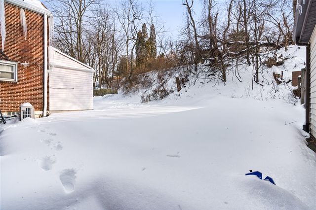 6526 Rosemoor St, Squirrel Hill, PA 15217