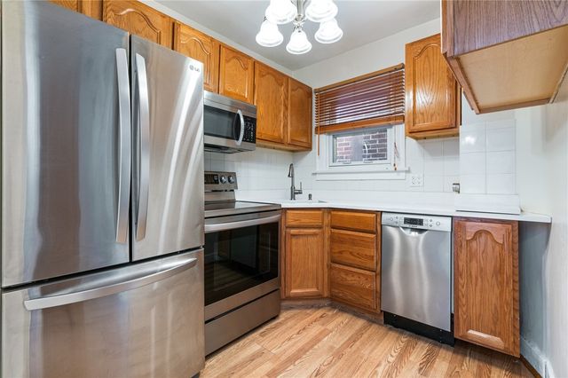 6526 Rosemoor St, Squirrel Hill, PA 15217