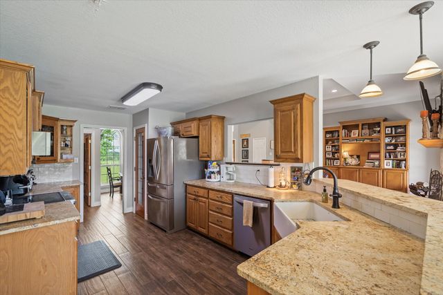 169 VZ County Road 1503, Van, TX 75790