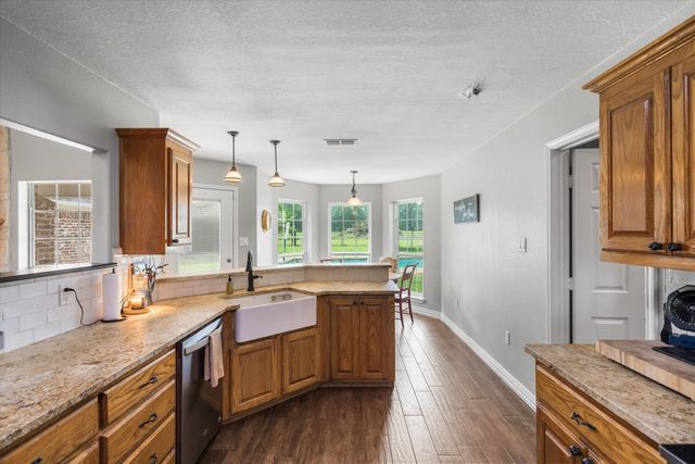 169 VZ County Road 1503, Van, TX 75790