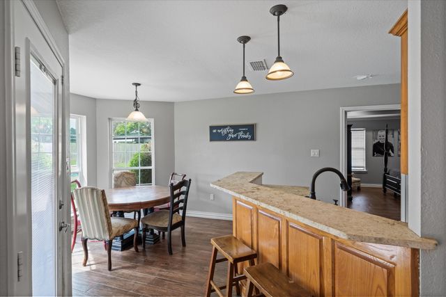 169 VZ County Road 1503, Van, TX 75790