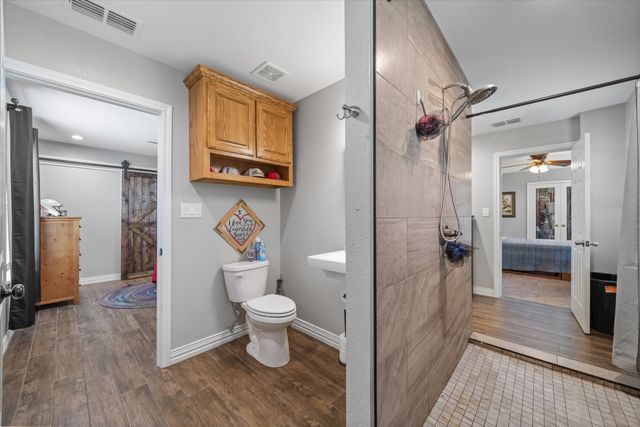 169 VZ County Road 1503, Van, TX 75790