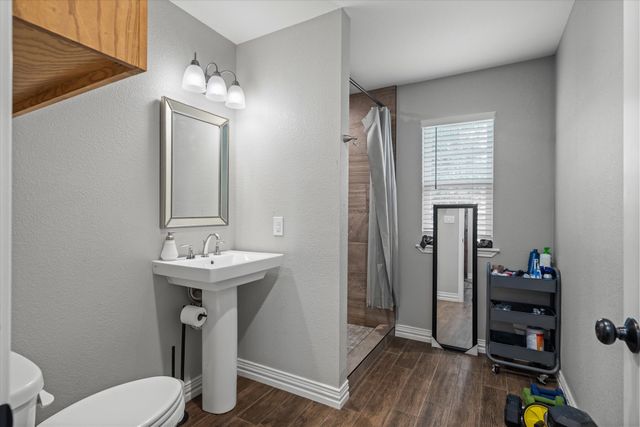 169 VZ County Road 1503, Van, TX 75790