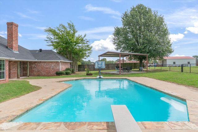 169 VZ County Road 1503, Van, TX 75790