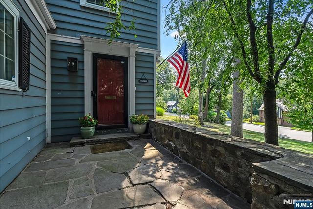51 Afterglow Avenue, Verona, NJ 07044