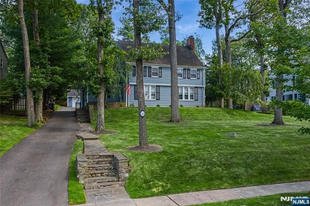 51 Afterglow Avenue, Verona, NJ 07044