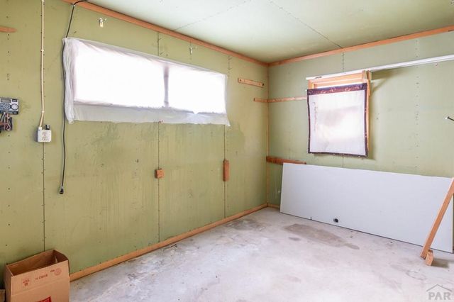 1523 Jerry Murphy Rd, Pueblo, CO 81001