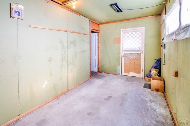 1523 Jerry Murphy Rd, Pueblo, CO 81001