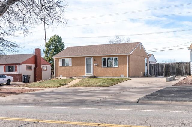 1523 Jerry Murphy Rd, Pueblo, CO 81001