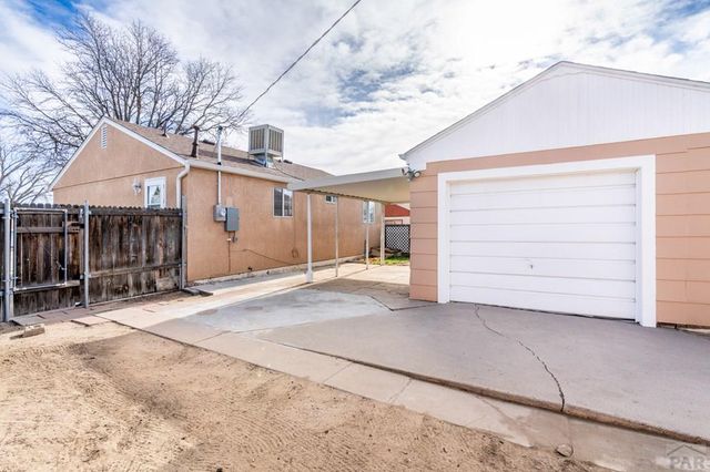 1523 Jerry Murphy Rd, Pueblo, CO 81001