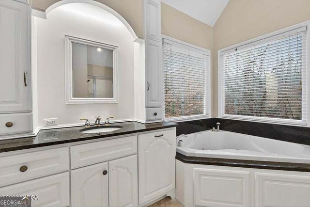 208 Huntington Court, Macon, GA 31210