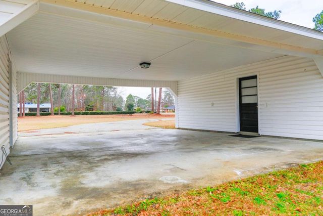 708 Miles Road, Baxley, GA 31513