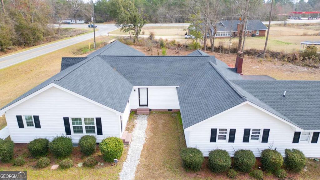 708 Miles Road, Baxley, GA 31513