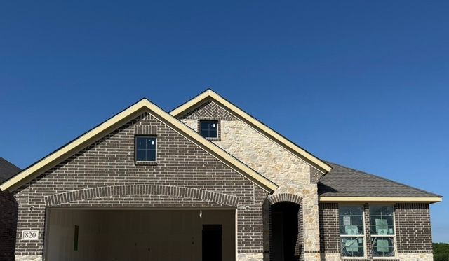 820 Elmstead Drive, Fort Worth, TX 76108