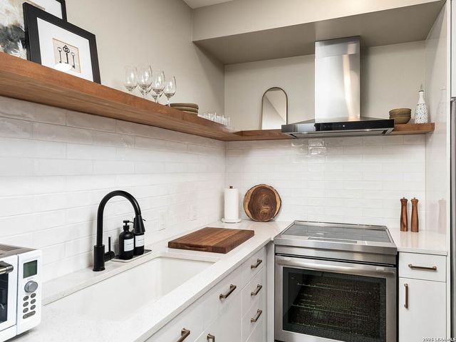 1115 S Alamo St Unit 2304, San Antonio, TX 78210