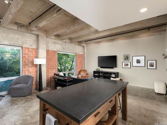 1115 S Alamo St Unit 2304, San Antonio, TX 78210