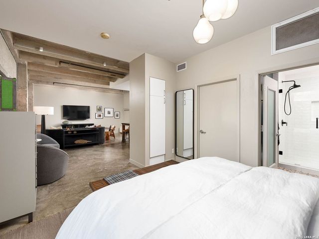 1115 S Alamo St Unit 2304, San Antonio, TX 78210