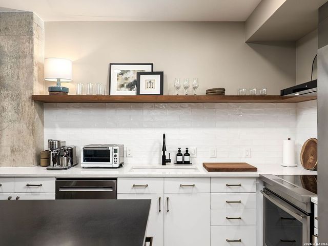 1115 S Alamo St Unit 2304, San Antonio, TX 78210