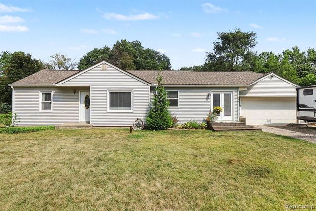 249 S Coats Road, Oxford, MI 48371