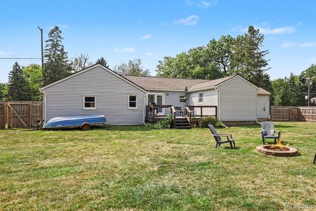 249 S Coats Road, Oxford, MI 48371
