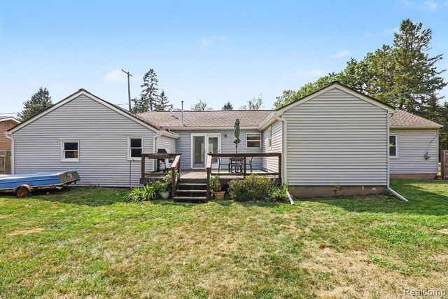 249 S Coats Road, Oxford, MI 48371